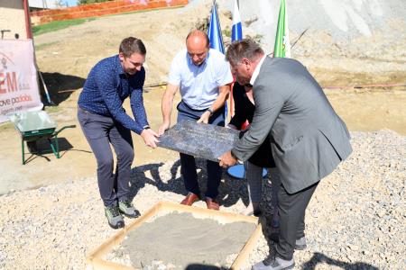 241134835_2967664190139919_83118105471250703_n