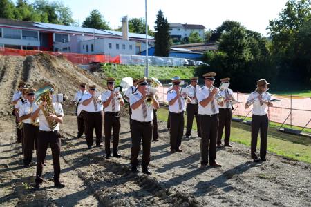 241154443_2967661843473487_3509399049615794778_n